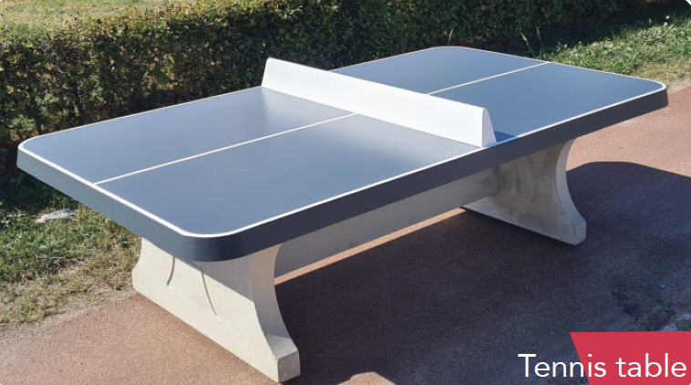 Tennis table